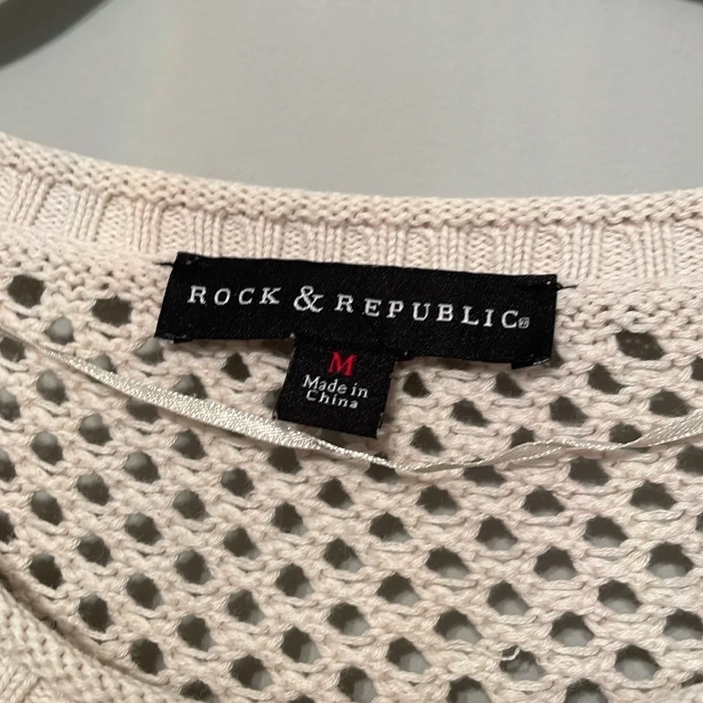 ROCK & REPUBLIC 100% Cotton mesh sweater size M - Picture 4 of 6